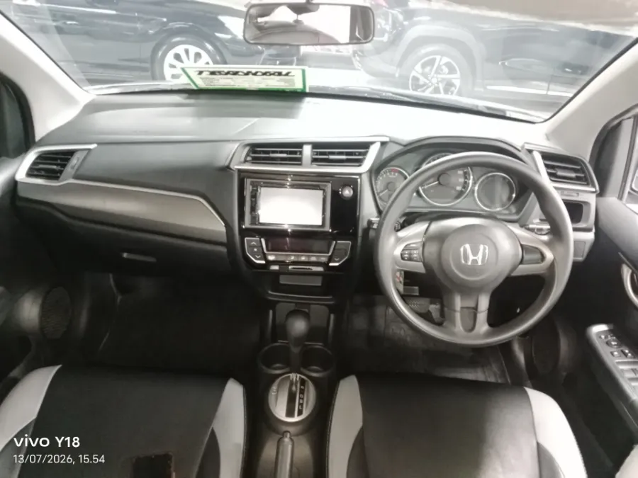 Foto Mobil Bekas Dashboard Honda BR-V 1.5 E tahun 2016
