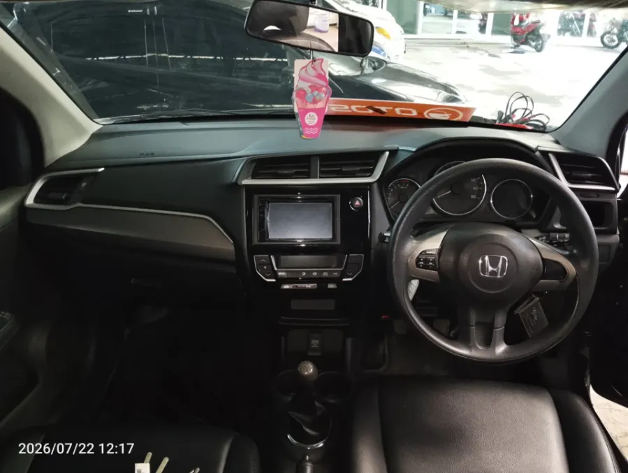 Foto Mobil Bekas Dashboard Honda BR-V 1.5 E tahun 2016