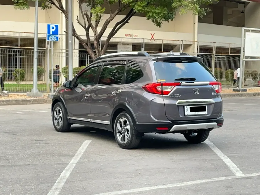 Foto Mobil Bekas Kiri Belakang Honda BR-V 1.5 E tahun 2016