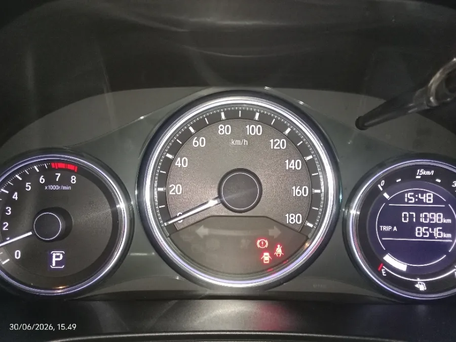 Foto Mobil Bekas Odometer Honda BR-V 1.5 E tahun 2016