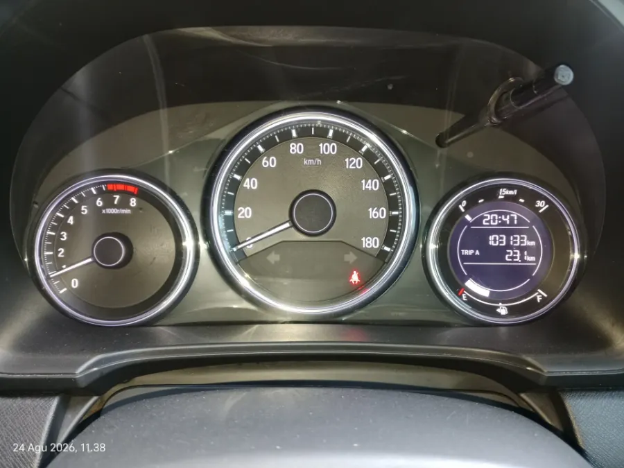 Foto Mobil Bekas Odometer Honda BR-V 1.5 E tahun 2016