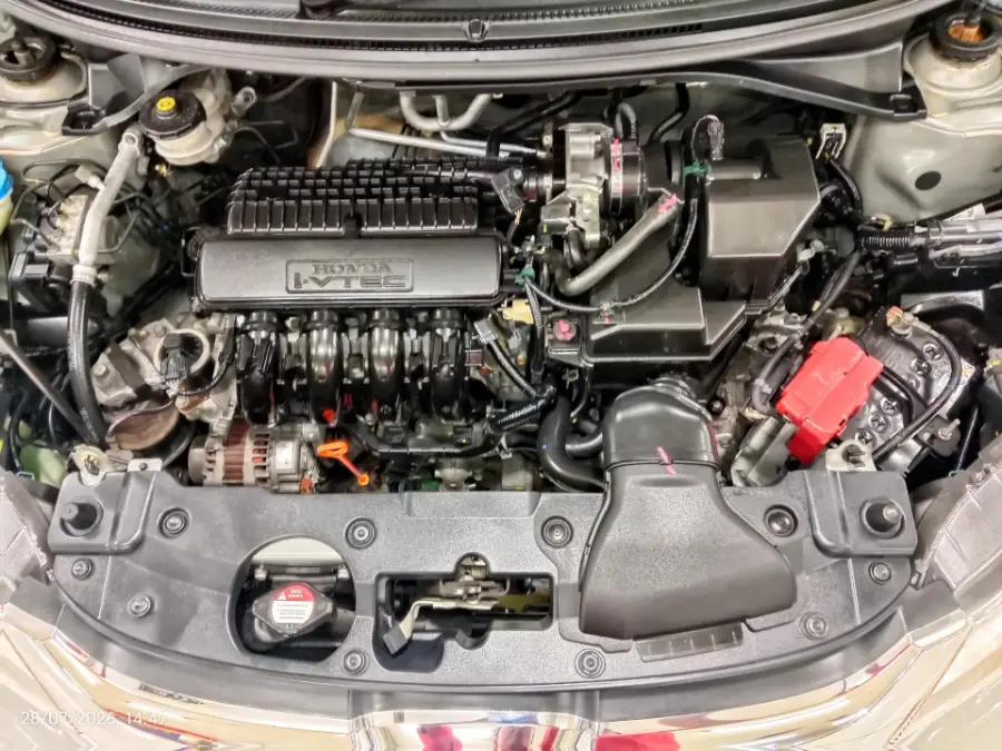 Foto Mobil Bekas Mesin Honda BR-V 1.5 E tahun 2017