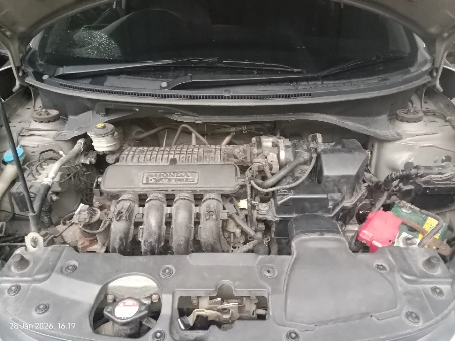 Foto Mobil Bekas Mesin Honda BR-V 1.5 E tahun 2018
