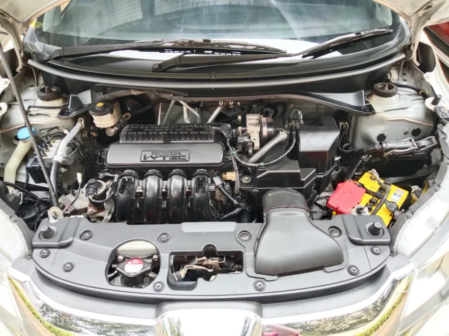 Foto Mobil Bekas Mesin Honda BR-V 1.5 E tahun 2018