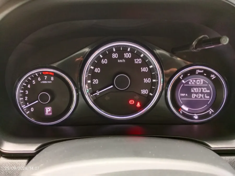 Foto Mobil Bekas Odometer Honda BR-V 1.5 E tahun 2018