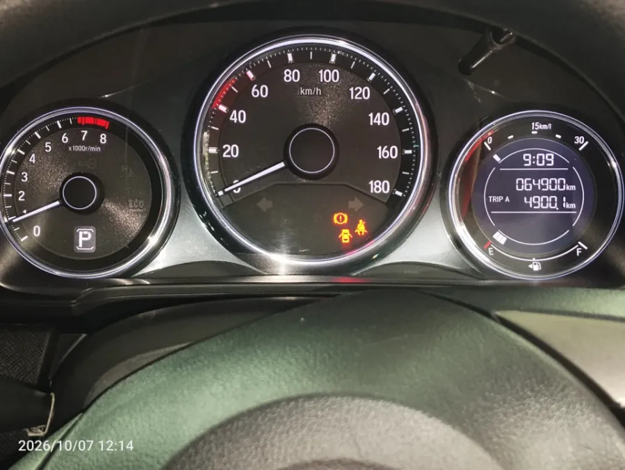 Foto Mobil Bekas Odometer Honda BR-V 1.5 E tahun 2018