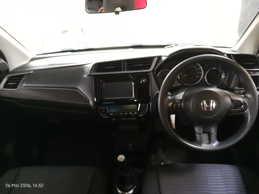 Foto Mobil Bekas Dashboard Honda BR-V 1.5 E tahun 2019