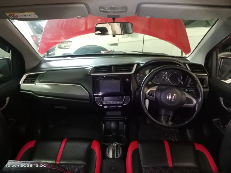 Foto Mobil Bekas Dashboard Honda BR-V 1.5 E tahun 2019