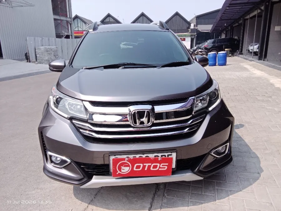 Foto Mobil Bekas Tampak Depan Honda BR-V 1.5 E tahun 2020