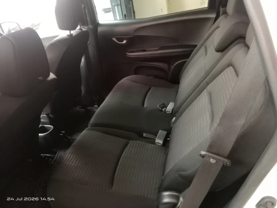Foto Mobil Bekas Kabin Belakang Honda BR-V 1.5 E tahun 2021