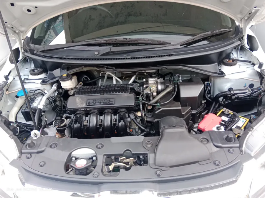 Foto Mobil Bekas Mesin Honda BR-V 1.5 E tahun 2021