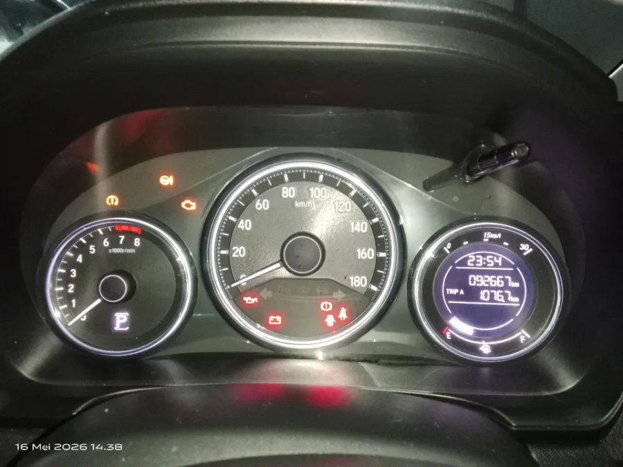 Foto Mobil Bekas Odometer Honda BR-V 1.5 E tahun 2021