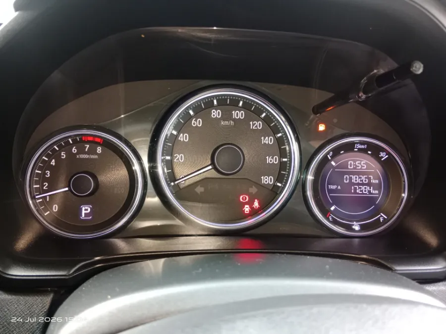 Foto Mobil Bekas Odometer Honda BR-V 1.5 E tahun 2021
