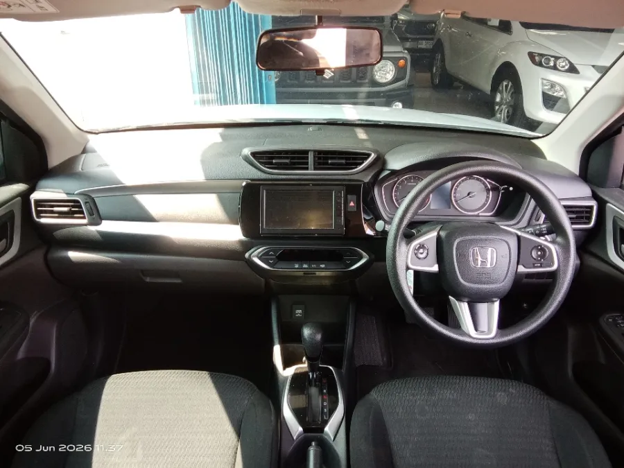 Foto Mobil Bekas Dashboard Honda BR-V 1.5 E tahun 2022