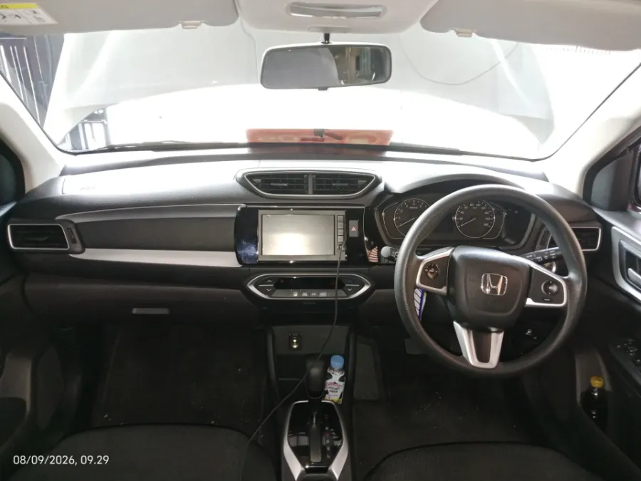 Foto Mobil Bekas Dashboard Honda BR-V 1.5 E tahun 2022