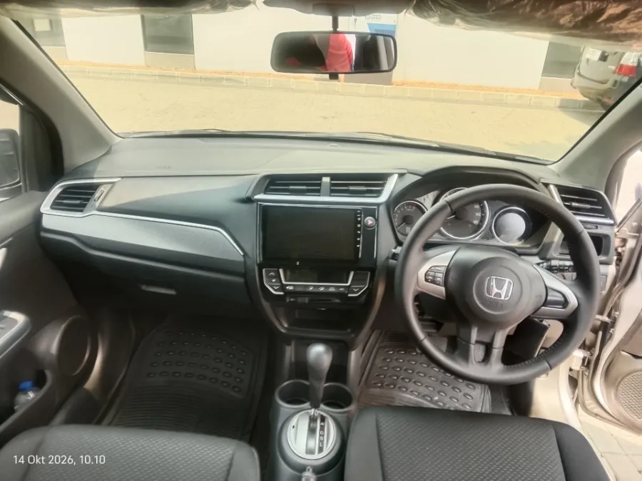 Foto Mobil Bekas Dashboard Honda BR-V 1.5 E Prestige tahun 2016