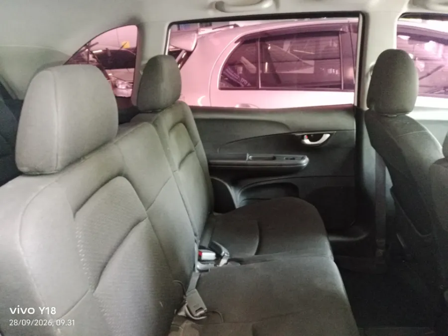 Foto Mobil Bekas Kabin Belakang Honda BR-V 1.5 E Prestige tahun 2016