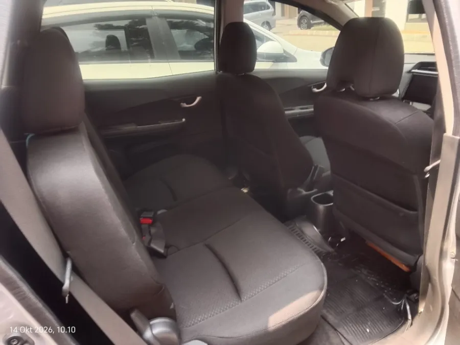 Foto Mobil Bekas Kabin Belakang Honda BR-V 1.5 E Prestige tahun 2016