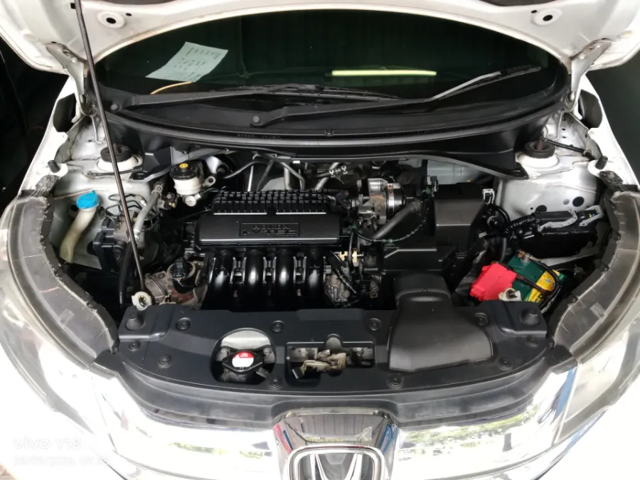 Foto Mobil Bekas Mesin Honda BR-V 1.5 E Prestige tahun 2016