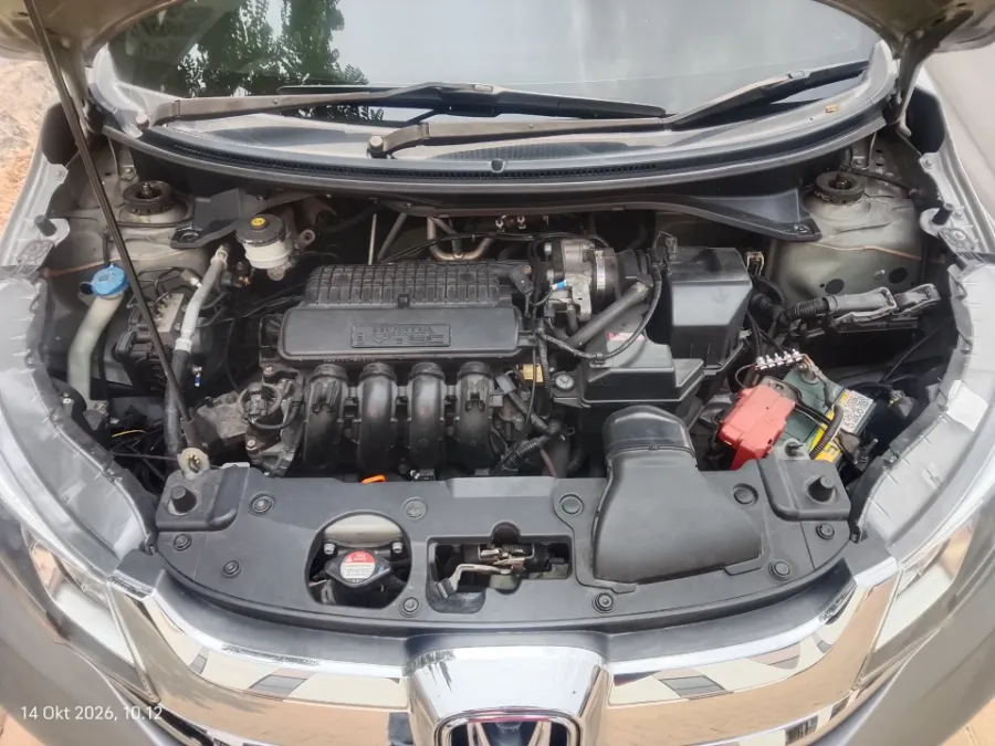 Foto Mobil Bekas Mesin Honda BR-V 1.5 E Prestige tahun 2016