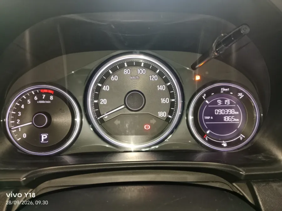 Foto Mobil Bekas Odometer Honda BR-V 1.5 E Prestige tahun 2016