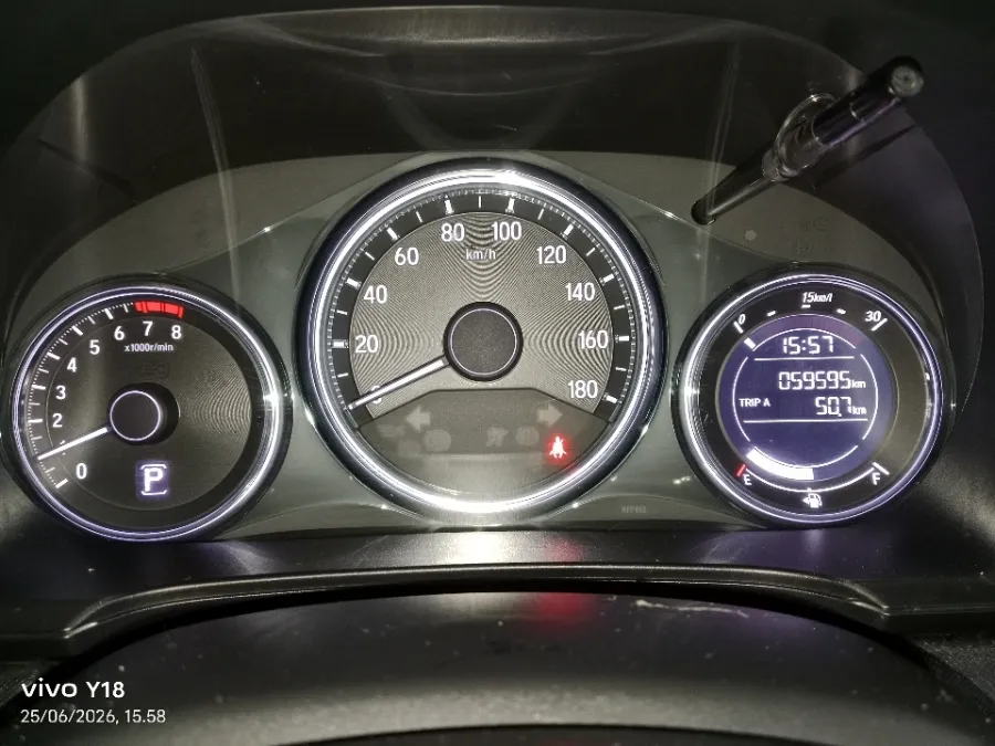 Foto Mobil Bekas Odometer Honda BR-V 1.5 E Prestige tahun 2017