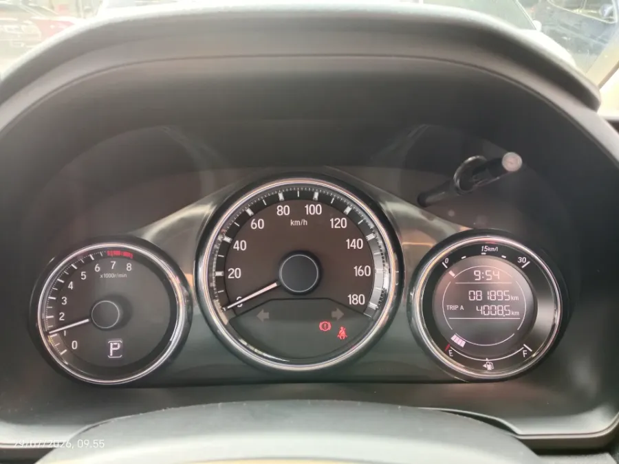 Foto Mobil Bekas Odometer Honda BR-V 1.5 E Prestige tahun 2017
