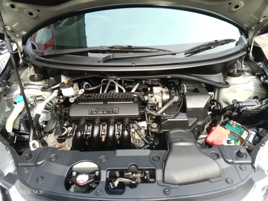 Foto Mobil Bekas Mesin Honda BR-V 1.5 E Prestige tahun 2018