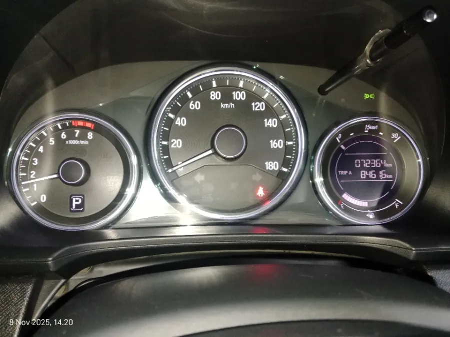Foto Mobil Bekas Odometer Honda BR-V 1.5 E Prestige tahun 2018