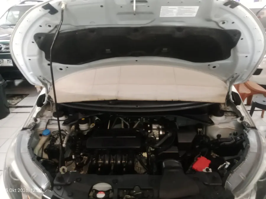 Foto Mobil Bekas Mesin Honda BR-V 1.5 E Prestige tahun 2020