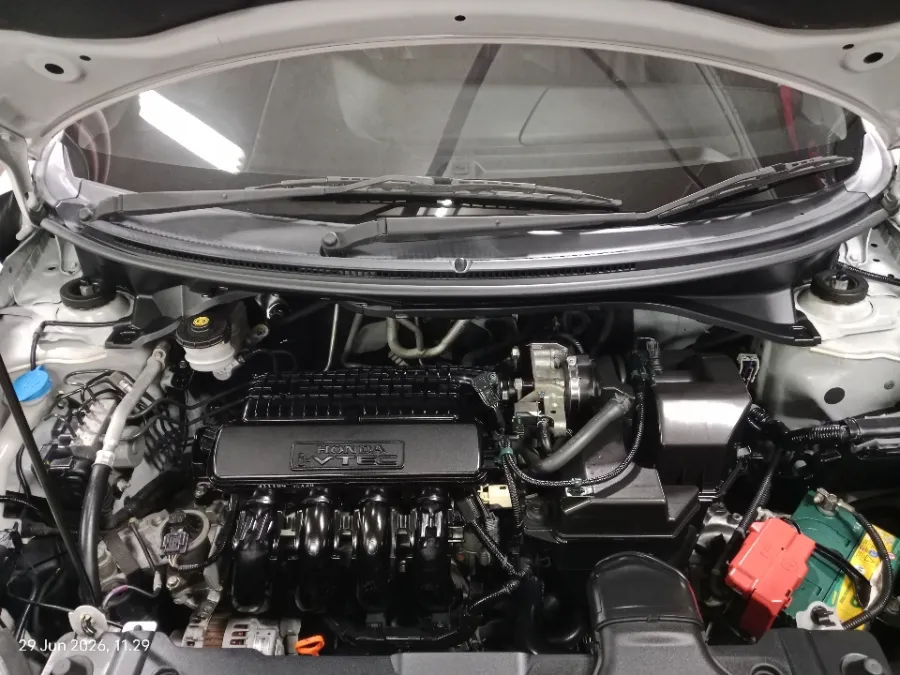 Foto Mobil Bekas Mesin Honda BR-V 1.5 E Prestige tahun 2021