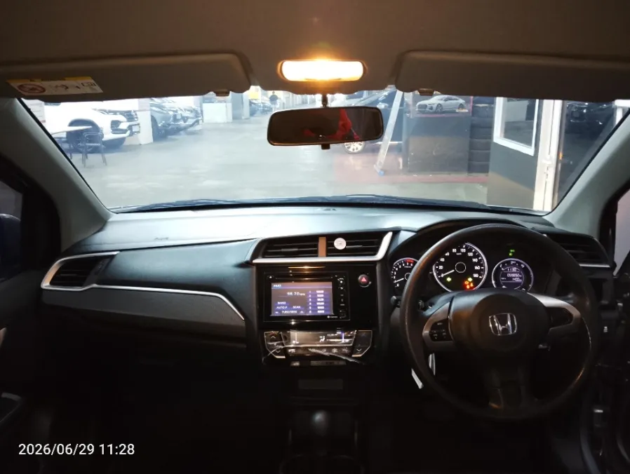 Foto Mobil Bekas Dashboard Honda BR-V 1.5 PRE tahun 2018