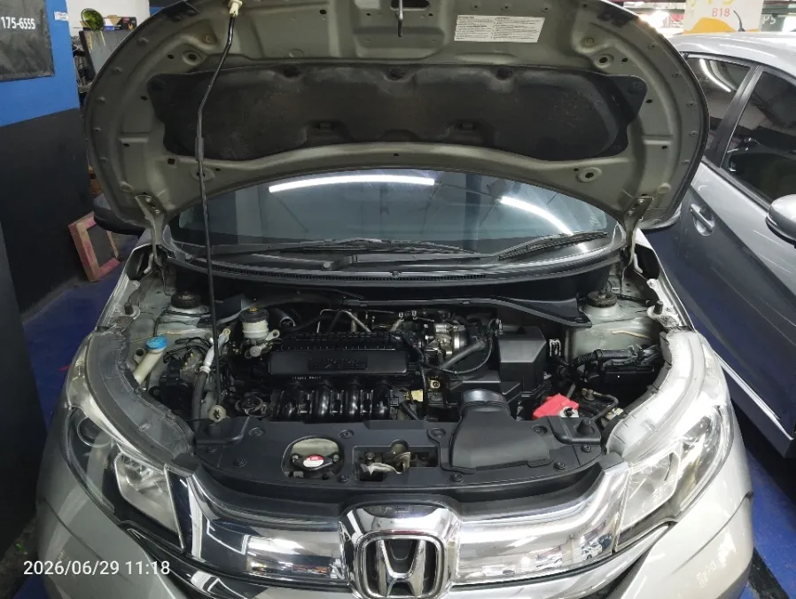 Foto Mobil Bekas Mesin Honda BR-V 1.5 PRE tahun 2018