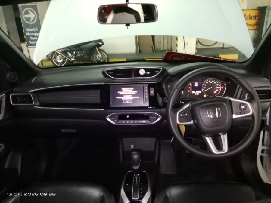 Foto Mobil Bekas Dashboard Honda BR-V 1.5 PRE tahun 2022