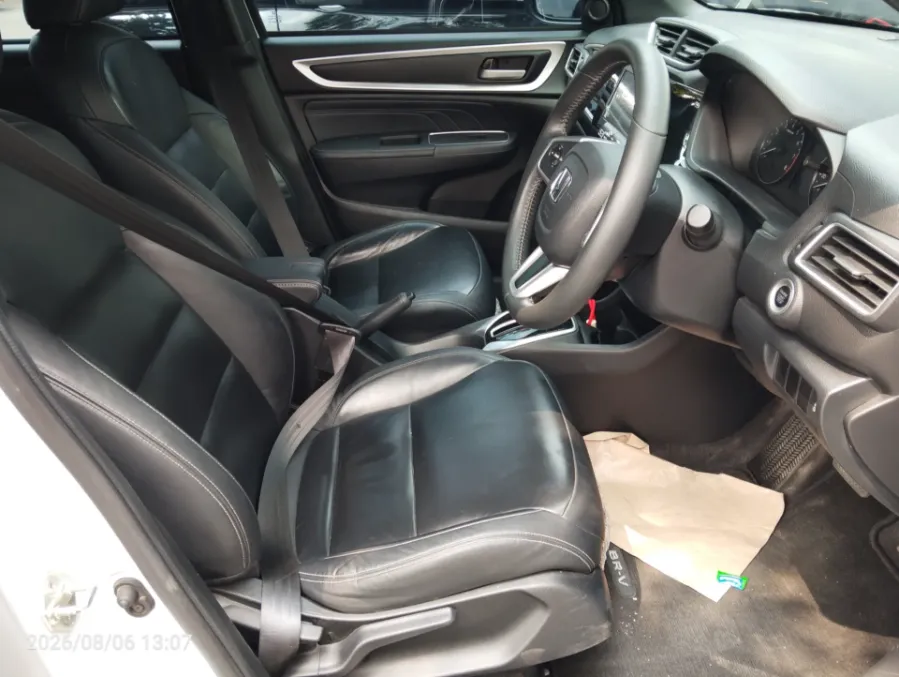 Foto Mobil Bekas Kabin Depan Honda BR-V 1.5 PRE tahun 2022