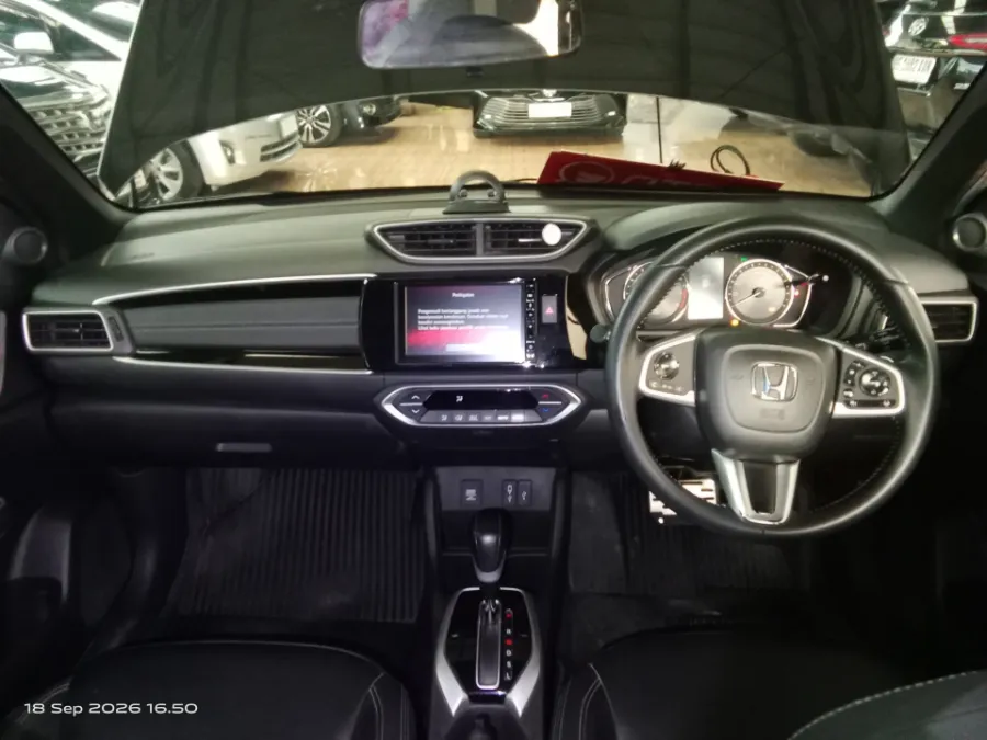 Foto Mobil Bekas Dashboard Honda BR-V 1.5 PRE tahun 2023