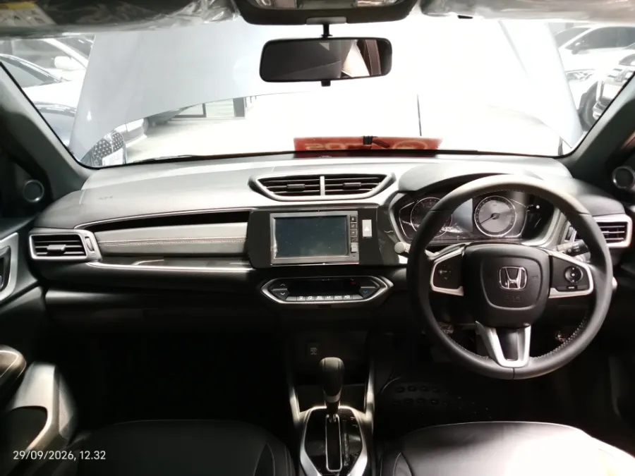 Foto Mobil Bekas Dashboard Honda BR-V 1.5 PRE tahun 2023