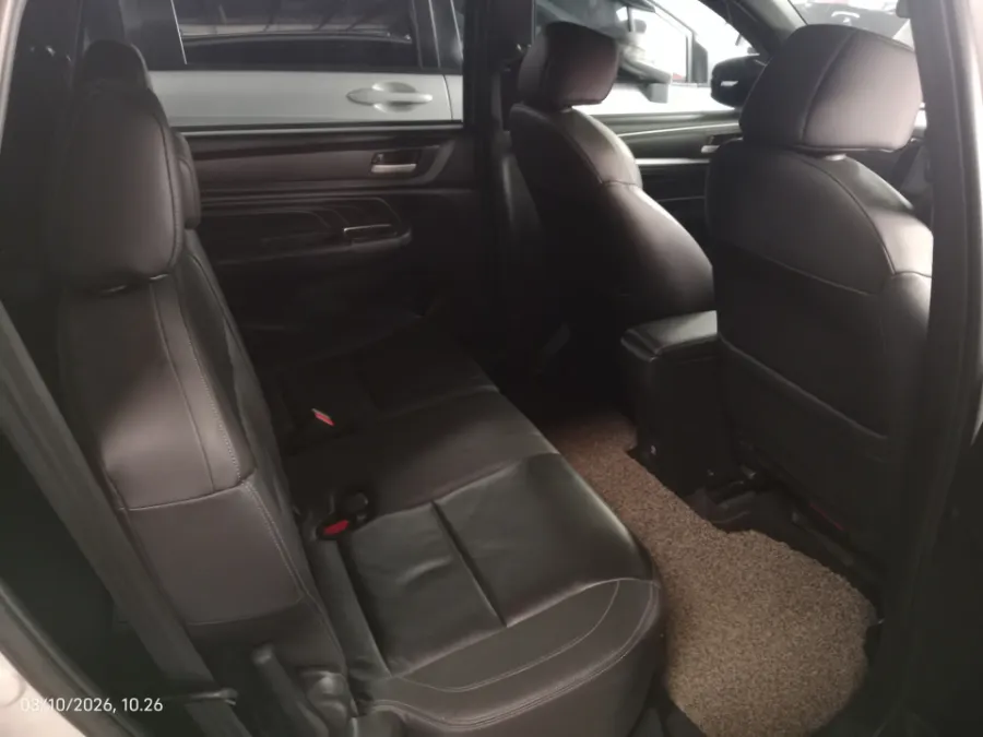 Foto Mobil Bekas Kabin Belakang Honda BR-V 1.5 PRE tahun 2023