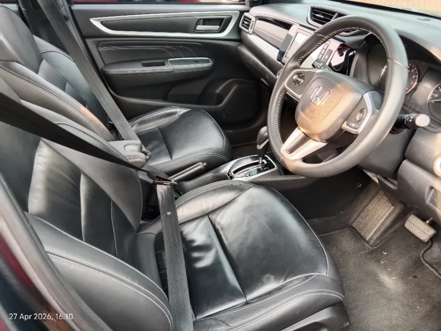 Foto Mobil Bekas Kabin Depan Honda BR-V 1.5 PRE tahun 2023