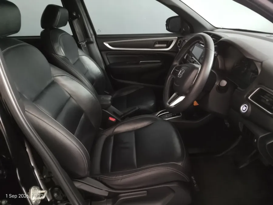 Foto Mobil Bekas Kabin Depan Honda BR-V 1.5 PRE tahun 2023