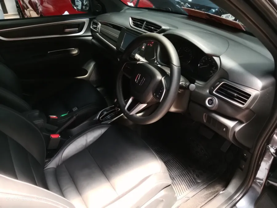 Foto Mobil Bekas Kabin Depan Honda BR-V 1.5 PRE tahun 2023