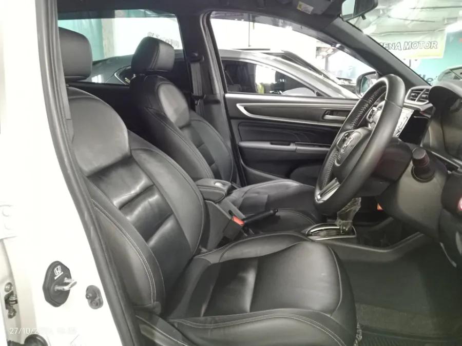 Foto Mobil Bekas Kabin Depan Honda BR-V 1.5 PRE tahun 2023