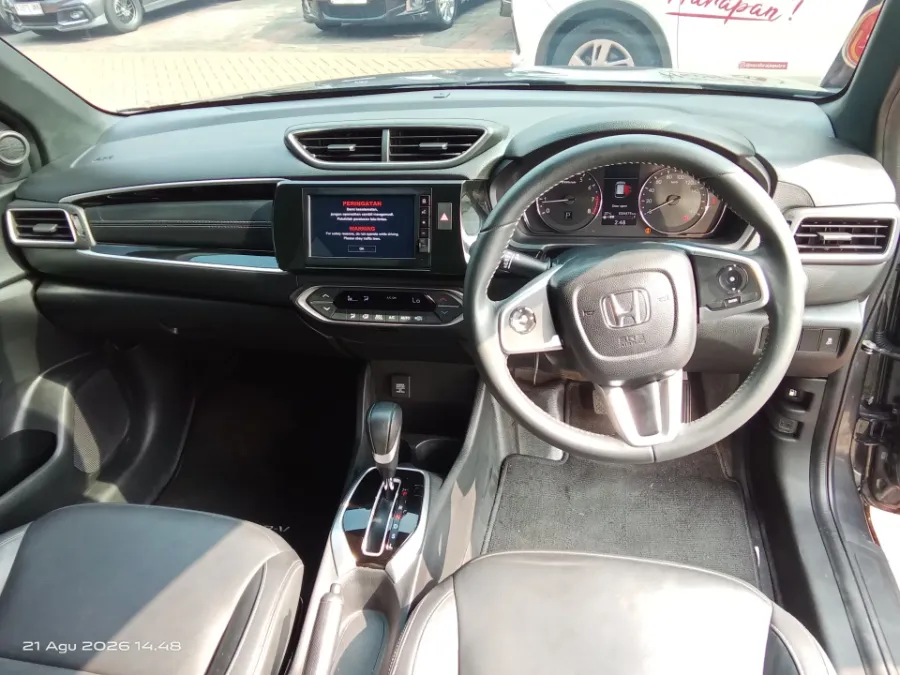 Foto Mobil Bekas Dashboard Honda BR-V 1.5 PRE tahun 2024