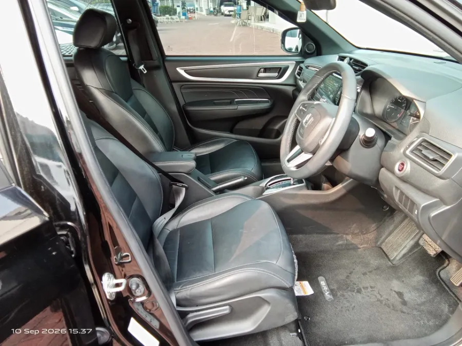 Foto Mobil Bekas Kabin Depan Honda BR-V 1.5 PRE tahun 2024