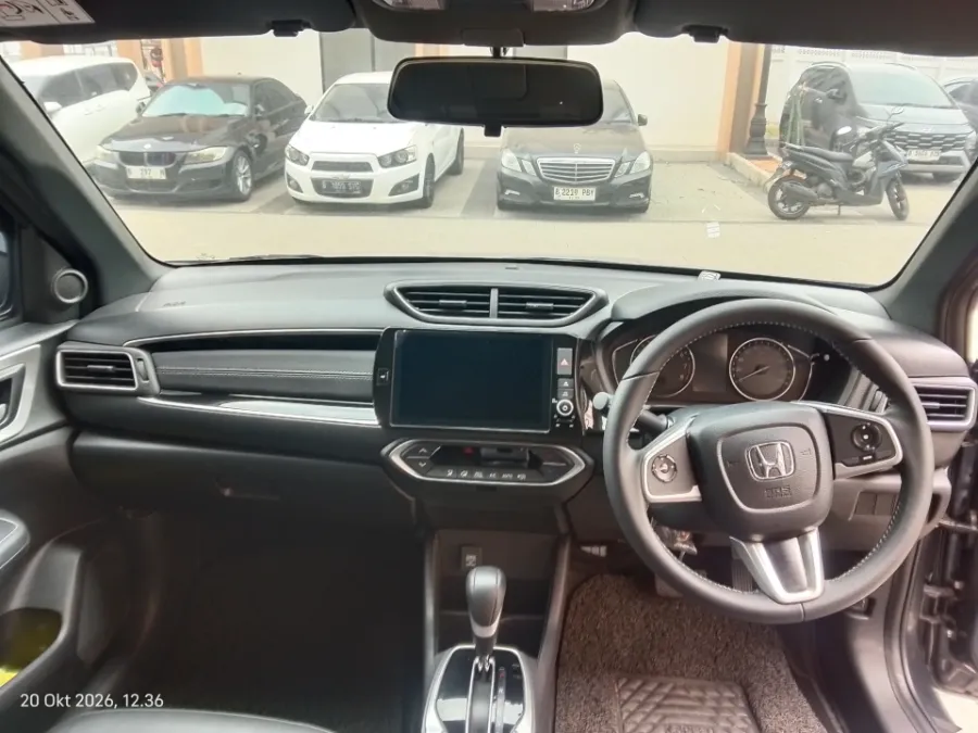 Foto Mobil Bekas Dashboard Honda BR-V 1.5 PRE tahun 2025