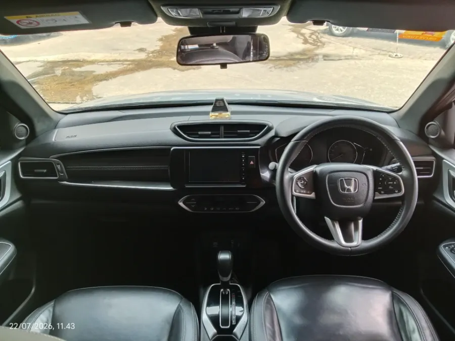 Foto Mobil Bekas Dashboard Honda BR-V 1.5 PRE-HS tahun 2022