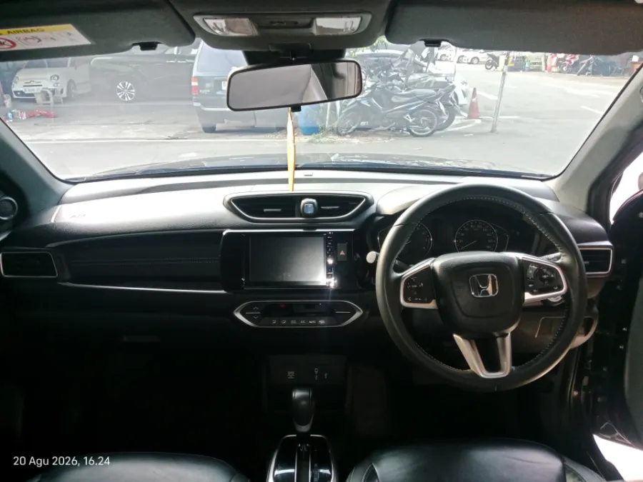Foto Mobil Bekas Dashboard Honda BR-V 1.5 PRE-HS tahun 2022