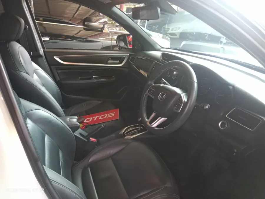 Foto Mobil Bekas Kabin Depan Honda BR-V 1.5 PRE-HS tahun 2022