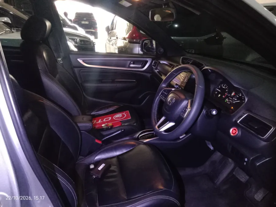 Foto Mobil Bekas Kabin Depan Honda BR-V 1.5 PRE-HS tahun 2022