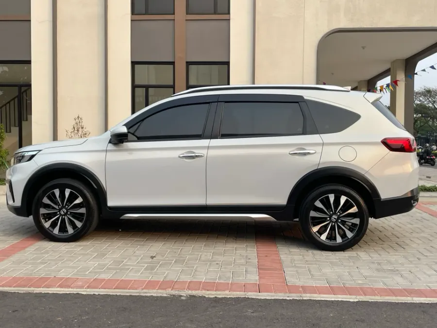 Foto Mobil Bekas Tampak Samping Honda BR-V 1.5 PRE-HS tahun 2022